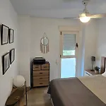 بيت للعطل Sofia Con Piscina Comunitaria Y Terraza Soleada By Family Homes *