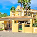 بيت للعطل Sofia Con Piscina Comunitaria Y Terraza Soleada By Family Homes *